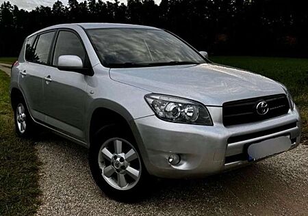 Toyota RAV 4 2.0 4x4 Executive