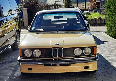 BMW 320 E 21 Baur Cabrio