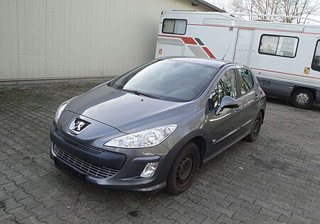 Peugeot 308 95 VTi Filou