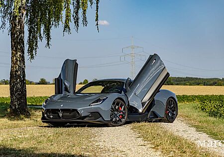 Maserati MC20 Coupé / Fuori Sonderlackierung / 20" Tridente Felgen / Sonus Faber High Premium Audiosystem /Lift / E-Diff. /