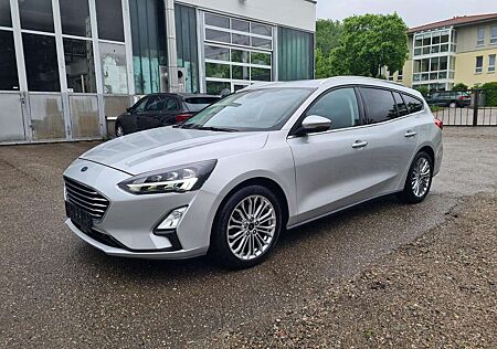 Ford Focus Titanium Navi LED TechnikPaket(ACC) Winter