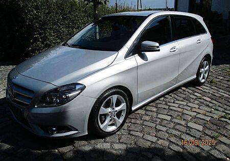 Mercedes-Benz B 180 B -Klasse Sport Inspektion,TÜV/AU Neu