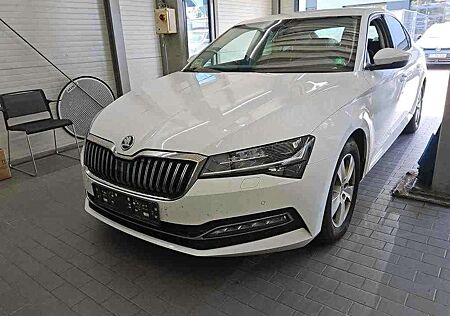 Skoda Superb Lim. Style2.0TDI DSG Matrix Navi SHZ AHK