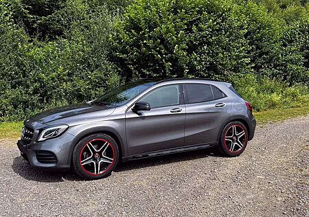 Mercedes-Benz GLA 220 GLA+220+d+4Matic+7G-DCT