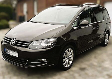 VW Sharan Volkswagen 2.0 TDI DSG BlueMotion Technology Highline