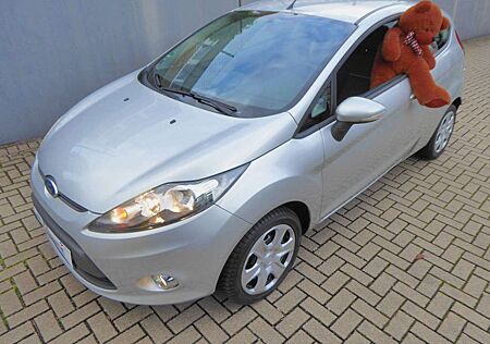 Ford Fiesta Champions Edition original 12.900 km!