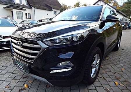 Hyundai Tucson Advantage 4WD Navi Kamera Tempo Alu PDC