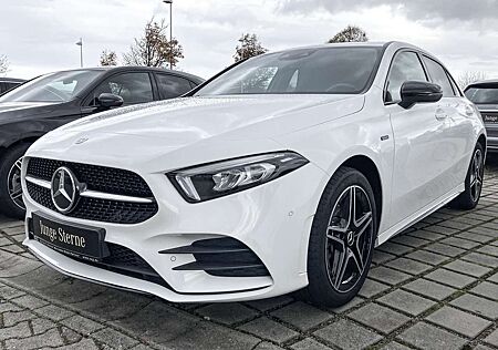 Mercedes-Benz A 250 gebraucht kaufen Mercedes-Benz A 250 e Kompaktlimousine AMG MBUX+LED+Sitzhzg.