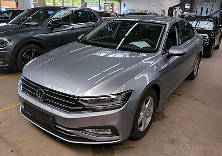 VW Passat Volkswagen Lim. Business