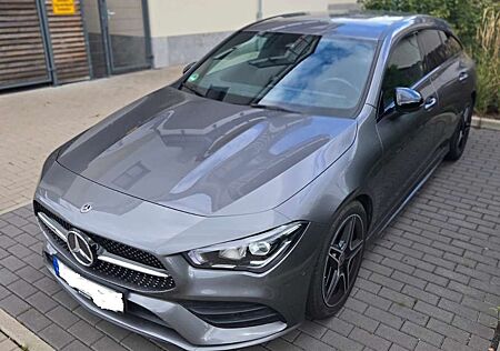 Mercedes-Benz CLA 180 Shooting Brake 7G-DCT AMG Line