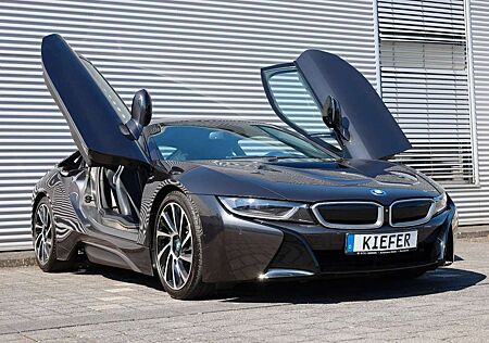BMW i8 AWD/Harman Kardon/HUD/360°/SHZ/LED/R20