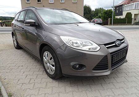 Ford Focus Trend Sitzh. Klima Radio AHK HU AU Neu