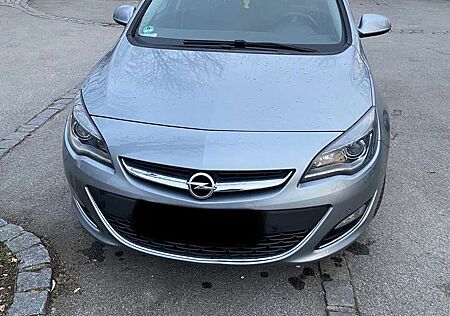 Opel Astra Exklusiv