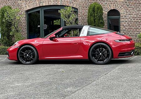 Porsche 992 911 Targa 4 SPORT-CHRONO*BELÜFTUNG*INNODRIVE*MATR