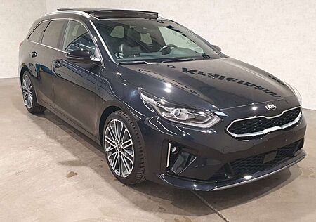 Kia Cee'd Ceed / SW GT LIne PANO TOP Zustand