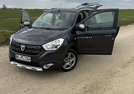 Dacia Lodgy Blue dCi 115 (7-Sitzer) Stepway Selection