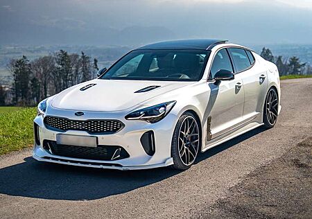 Kia Stinger 3.3 T-GDI AWD GT EINZELSTÜCK TÜV-Service NEU VOL