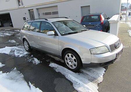 Audi A6 Avant 2.5 TDI
