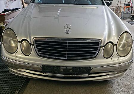 Mercedes-Benz E 270 E-Klasse T-Modell Diesel T CDI Avantgarde