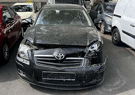 Toyota Avensis 2.2 D-4D Executive
