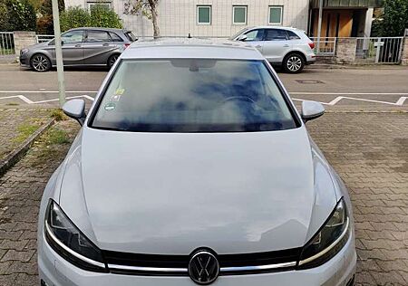VW Golf Volkswagen 1.6 TDI Join