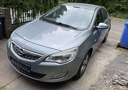 Opel Astra 1.4 Selection