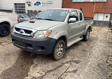 Toyota Hilux Extra Cab Life ,AC,AHK