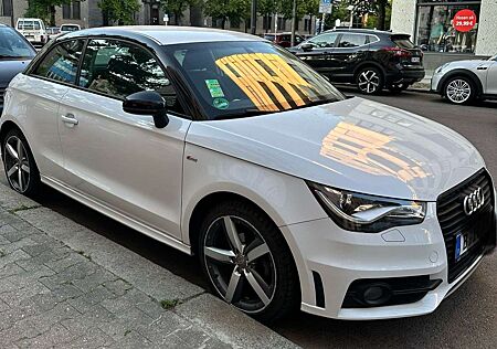 Audi A1 1.2 TFSI S line Sportpaket