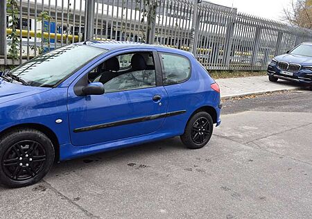 Peugeot 206 IDEAL FÜR ANFÄNGER-TUV UND ASU NEU
