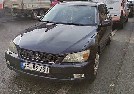 Lexus IS 200 Sport Cross
