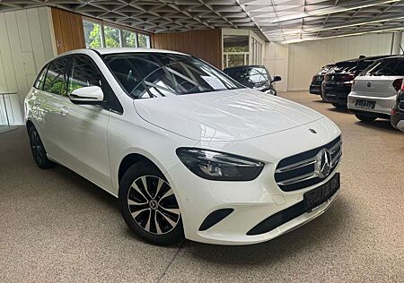 Mercedes-Benz B 180 d Style