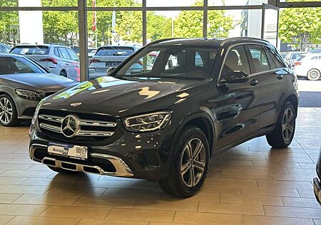 Mercedes-Benz GLC 300 de 4Matic*Plug-In*AHK*R.Cam*SHZ*Mbux*