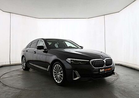 BMW 530 i Luxury ACC|Glasdach|HUD|PAs+Kam|Lüftung|DAP