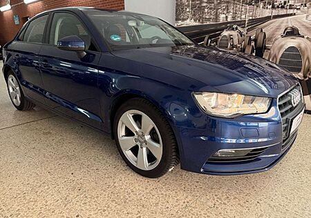 Audi A3 Limousine*PDC*Sportsitze*Navi*ACC*