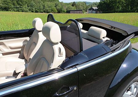 VW New Beetle Volkswagen Cabriolet 2.0 TÜV04/27 Leder Alu SHZ