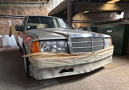 Mercedes-Benz 190 E 2,4 C24 Carlsson