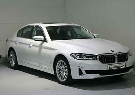 BMW 520 d A xDr Luxury Line Laser ACC HuD Standh Navi