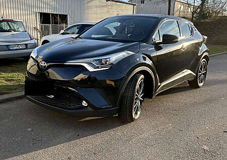 Toyota C-HR Hybrid Team Deutschland