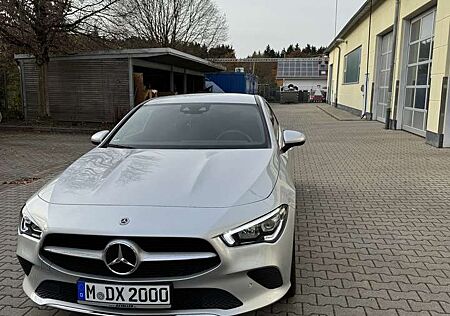 Mercedes-Benz CLA 180 Progressive