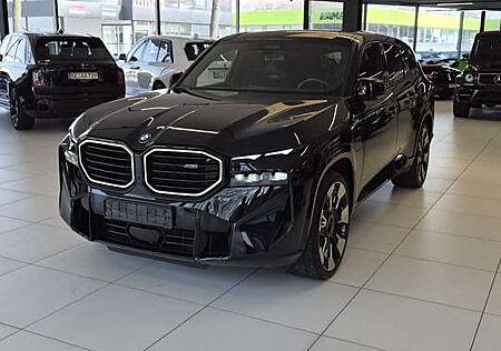BMW XM 4.4-V8 B&W/HUD/Massage/AHK/Alcantara NP194.550€