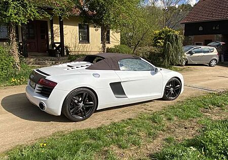Audi R8 Spyder 4.2 FSI quattro S tronic