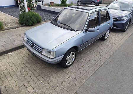 Peugeot 205 Automatik