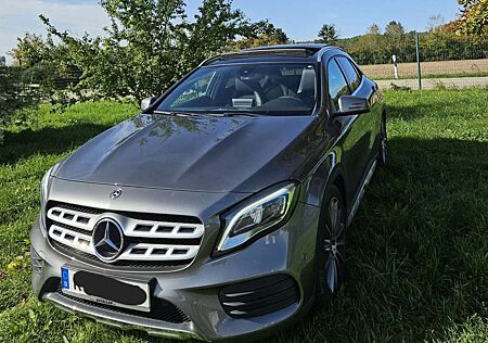 Mercedes-Benz GLA 250 4Matic 7G-DCT AMG Line