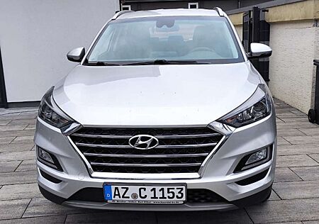 Hyundai Tucson +1.6+GDi+2WD+Advantage