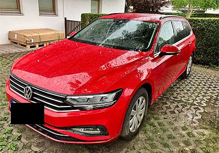 VW Passat Variant Volkswagen 1.6 TDI SCR DSG Business