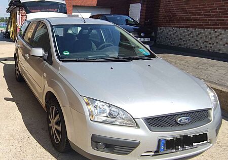 Ford Focus Turnier 1.6 16V Titanium