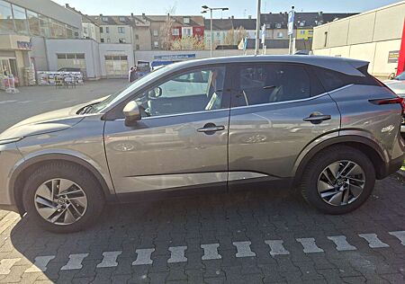 Nissan Qashqai 1.3 DIG-T MHEV Xtronic Acenta