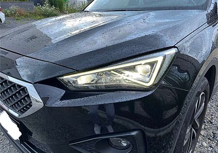 Seat Tarraco 2.0 TDI AHK NAVI SHZ LED Parkass. Apple/Android