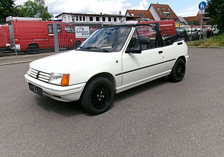 Peugeot 205 205 CJ Cabrio * Sehr sauber * Mit TÜV * Deutsches Fahrzeug *