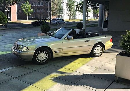 Mercedes-Benz SL 320